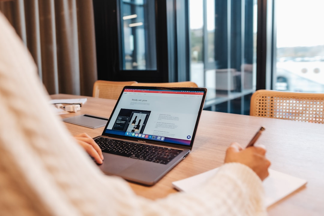 Masa Depan Ecommerce: Mengapa Shoprocket Lebih Unggul dari Sellfy