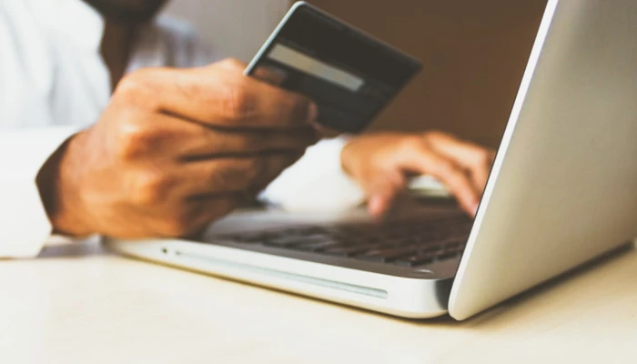 Ervaar Shoprocket: De Snellere, Hoog-Conversie POWr Alternatief